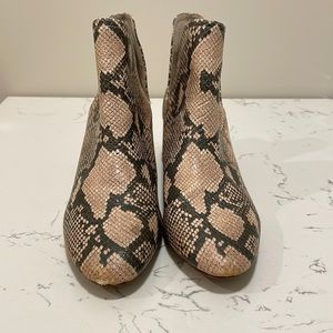 Steve Madden booties